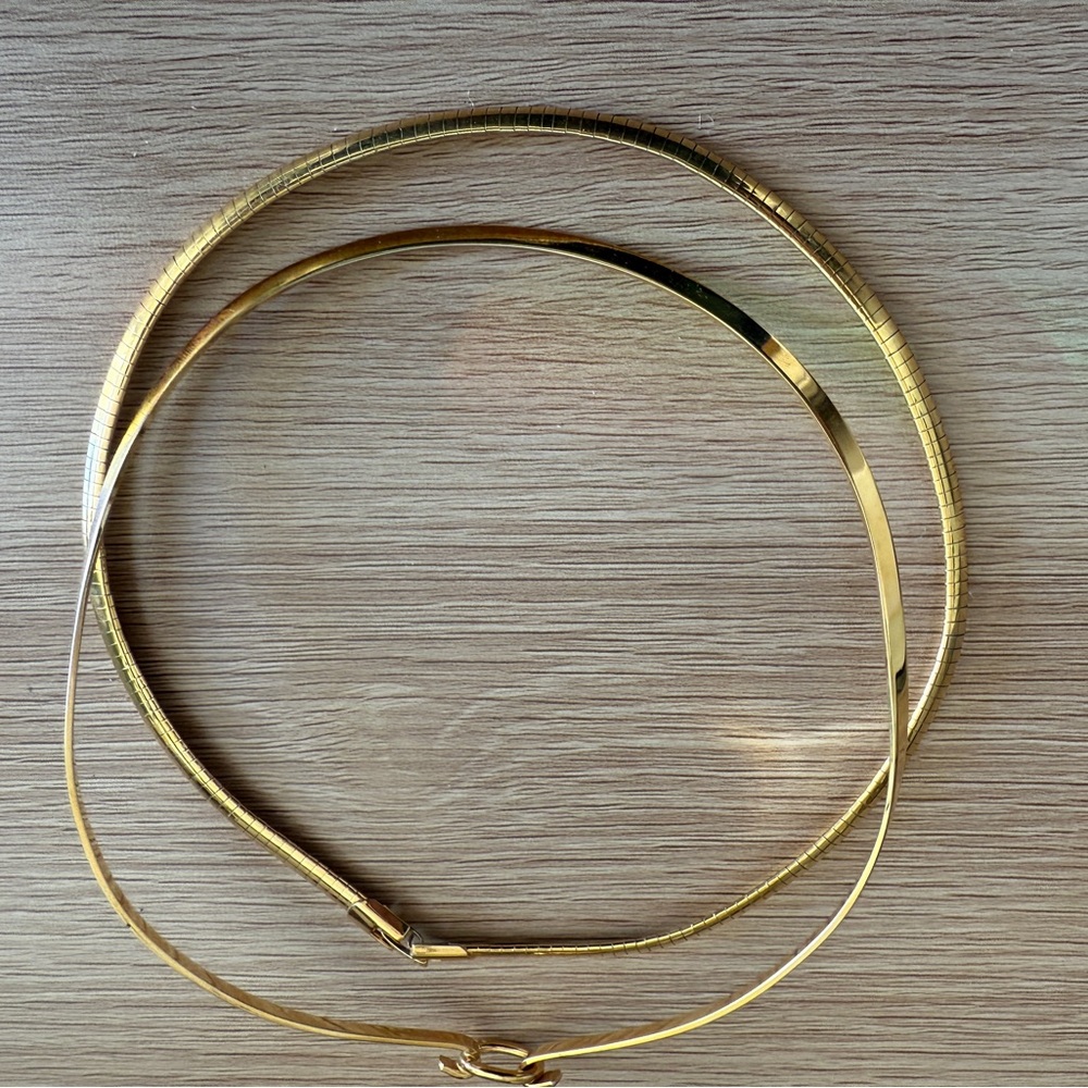 Elegant Gold Women's Necklace